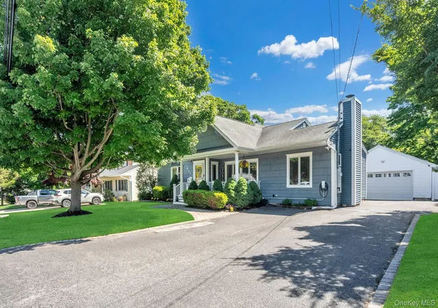 Photo 2 of Sale Pending at 433 Hillside Ave, West Sayville, NY 11796 | MLS# 1012951 | Listing updated on 2026-08-18