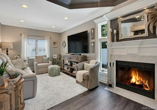 Photo 3 of Sale Pending at 433 Hillside Ave, West Sayville, NY 11796 | MLS# 1012951 | Listing updated on 2026-08-18
