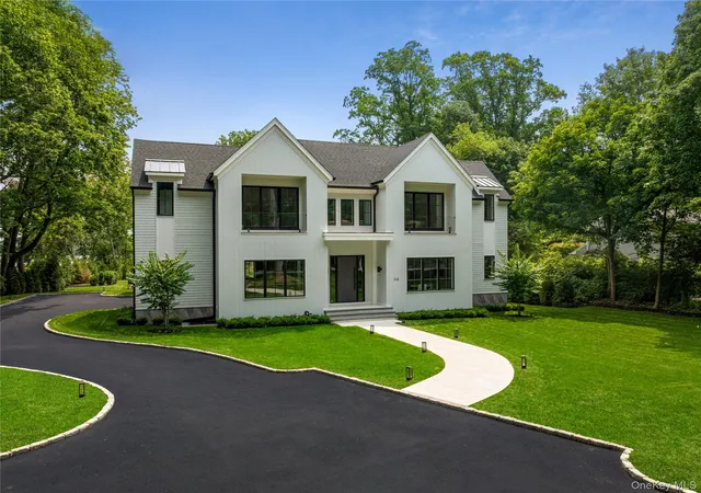 49th image of 110 Dogwood Ave, North Hempstead, NY 11576 | MLS# 1012961