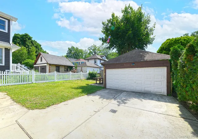 3rd image of 51 Bellmore St, Hempstead, NY 11001 | MLS# 1012963