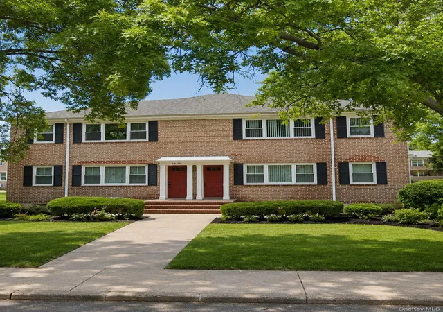 2nd image of 6955 150th St, Flushing, NY 11367
