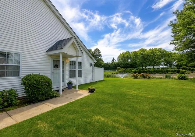 1st image of 7 Summerfield Ln S #7, Riverhead, NY 11901 | MLS# 1012976