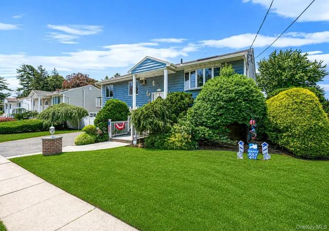5th image of 1000 Oakfield Ave, Hempstead, NY 11710 | MLS# 1012996
