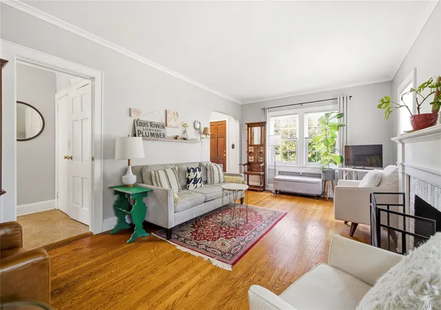 5th image of 21 Maple St, Malverne, NY 11565 | MLS# 1012997