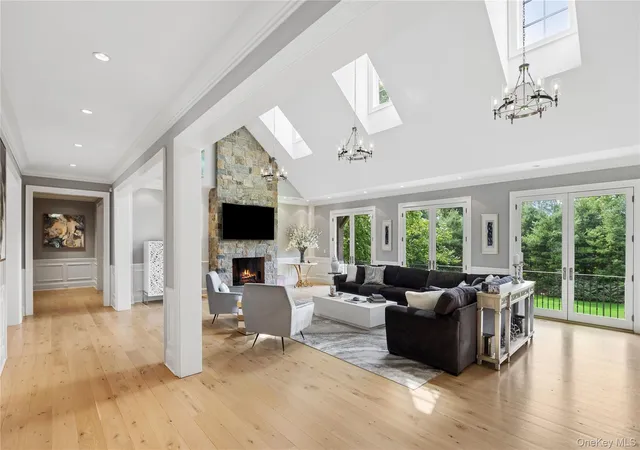 Photo 4 of Single family home for sale at #510 Cedar Swamp Rd, Jericho, NY 11753 | MLS# 1013010 | Listing updated on 2026-09-17
