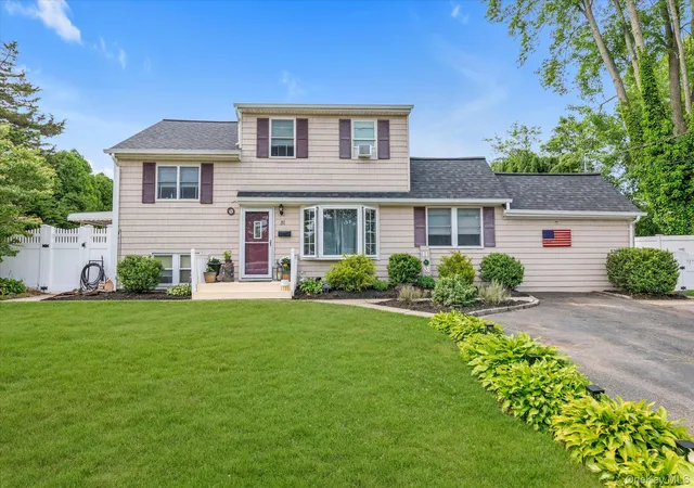 1st image of 31 Sherwood Dr, Islip, NY 11730 | MLS# 1013030