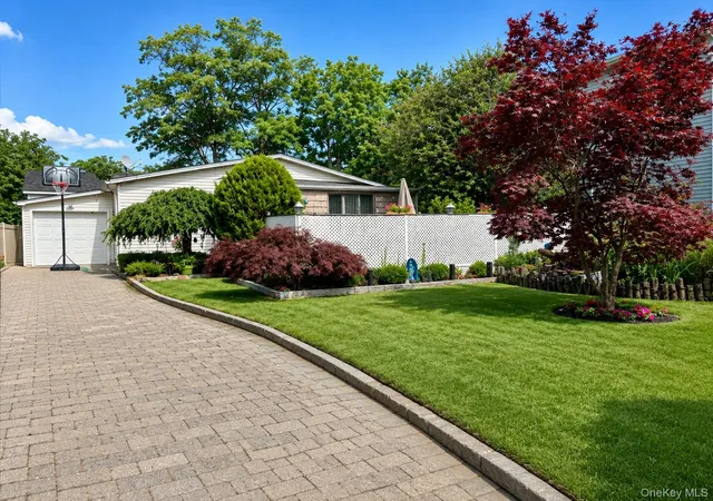 Single family home for sale at 110 Roosevelt Ave, Inwood, NY 11096 | MLS# 1013035