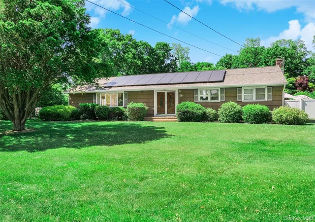 2nd image of 47 Oak Rd, Brookhaven, NY 11772 | MLS# 1013055