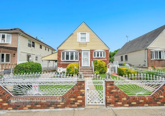 3rd image of 13715 169Th St, New York, NY 11434 | MLS# 1013059