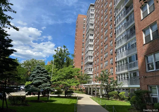 2nd image of 4310 Kissena Blvd #2B, Flushing, NY 11355 | MLS# 1013061