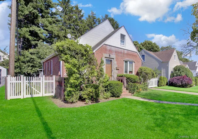 Photo 2 of Sale Pending at 32 Celler Ave, North Hempstead, NY 11040 | MLS# 1013063 | Listing updated on 2026-08-22