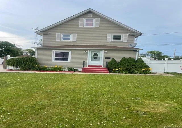 Single family home for sale at 10 1st Avenue, Islip, NY 11722 | MLS# 1013081