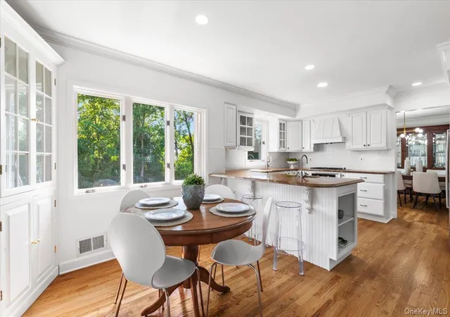 Homes for sale in New Rochelle, NY | 22 Potters Ln, New Rochelle, NY 10805 | MLS# 1013128