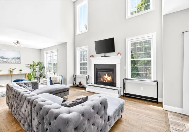 3rd image of 28 Ardmore St, New Windsor, NY 12553 | MLS# 1013135