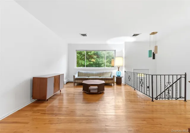 5th image of 223 Newport Ave, Tappan, NY 10983 | MLS# 1013143