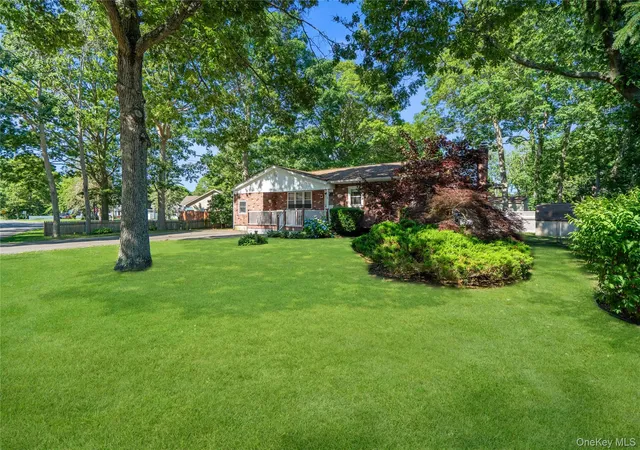 3rd image of 35 Corbin Ave, Shirley, NY 11967 | MLS# 1013152