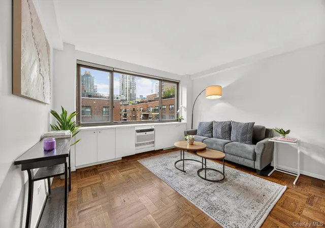 Sale Pending at 425 East 63rd St #W12EF, New York, NY 10065 | MLS# 1013159 | Listing updated on 2026-09-15
