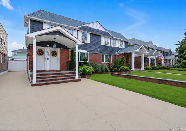 2nd image of 15535 Huron St, Howard Beach, NY 11414 | MLS# 1013161