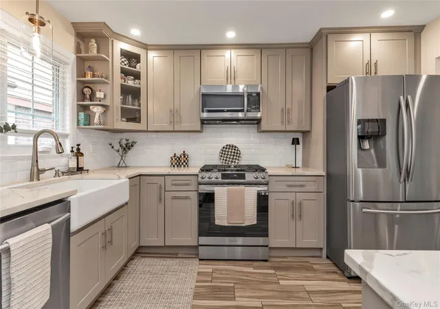 Photo 4 of Sale Pending at 15535 Huron St, Howard Beach, NY 11414 | MLS# 1013161 | Listing updated on 2026-07-02