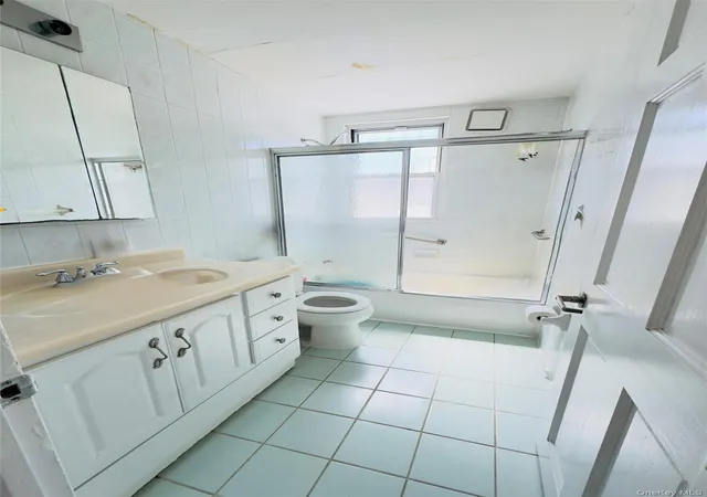 5th image of 41-30 Warren St, Elmhurst, NY 11373 | MLS# 1013165