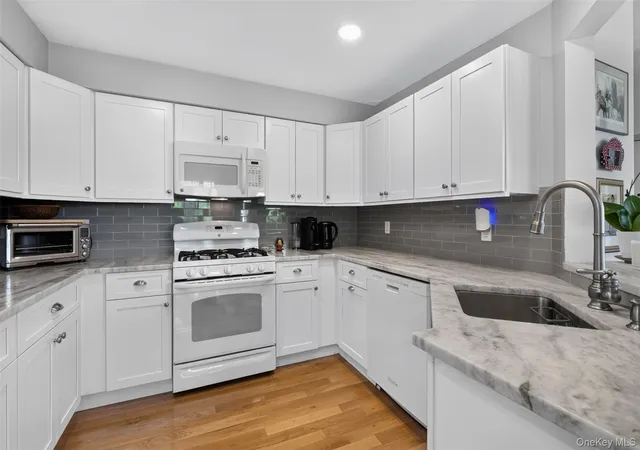 Homes for sale in Cortlandt, NY | 106 Half Moon Bay Dr, Cortlandt, NY 10520 | MLS# 1013166