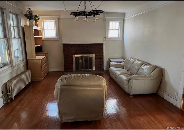 4th image of 70 Staples St, Farmingdale, NY 11735 | MLS# 1013186