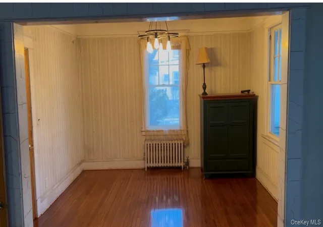 5th image of 70 Staples St, Farmingdale, NY 11735 | MLS# 1013186