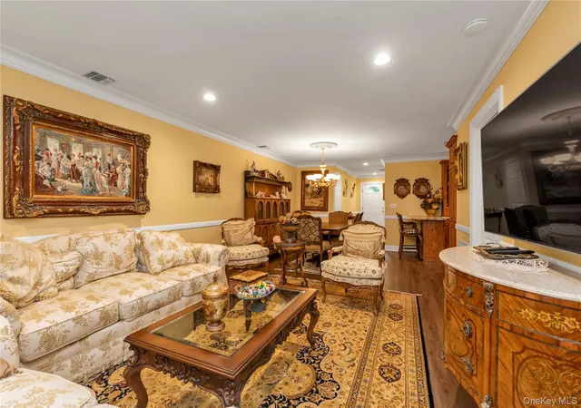 4th image of 1125 Savoy Dr, Melville, NY 11747 | MLS# 1013200