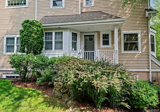 Homes for sale in Greenburgh, NY | 34 Winding Ridge Rd, Greenburgh, NY 10603 | MLS# 1013216