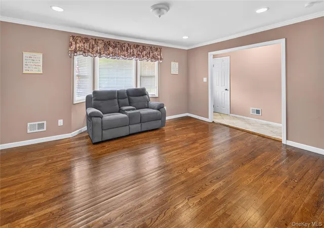 2nd image of 76 Burlington Blvd, Smithtown, NY 11787 | MLS# 1013242