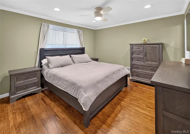 5th image of 76 Burlington Blvd, Smithtown, NY 11787 | MLS# 1013242