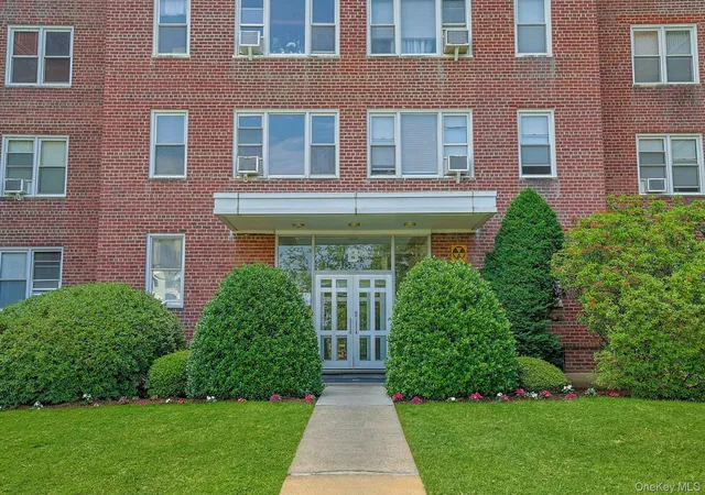 2nd image of 1255 North Ave #B-4j, New Rochelle, NY 10804 | MLS# 1013253