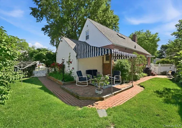 27th image of 656 5th Ave, New Hyde Park, NY 11040 | MLS# 1013254