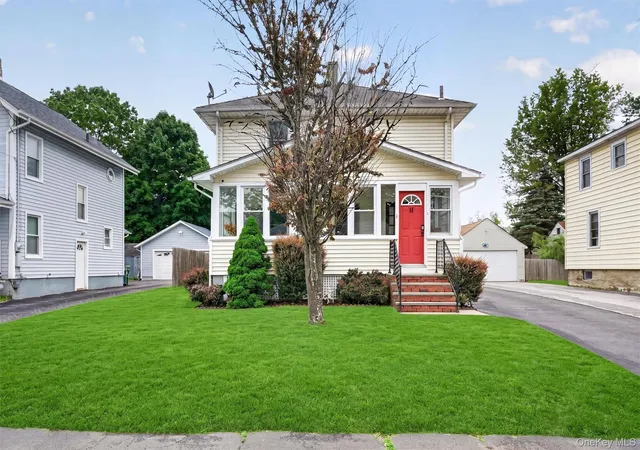 Photo 4 of Single family home for sale at 11 Columbia Ave, Middletown, NY 10940 | MLS# 1013260 | Listing updated on 2026-08-20