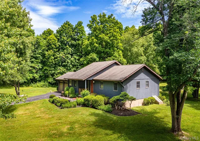 Homes for sale in Hyde Park, NY | 202 S Quaker Ln, Hyde Park, NY 12538 | MLS# 1013272