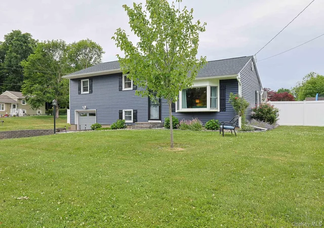 3rd image of 21 Continental Dr, New Windsor, NY 12553 | MLS# 1013279