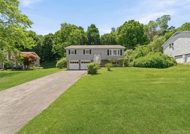 Homes for sale in Yorktown, NY | 1753 Highbrook St, Yorktown, NY 10598 | MLS# 1013280