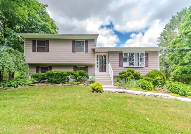 Homes for sale in Pleasant Valley, NY | 1633 Salt Point Turnpike, Pleasant Valley, NY 12569 | MLS# 1013288
