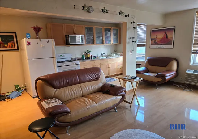 2nd image of 3901 Nostrand Ave #1C, Brooklyn, NY 11235 | MLS# 1013289
