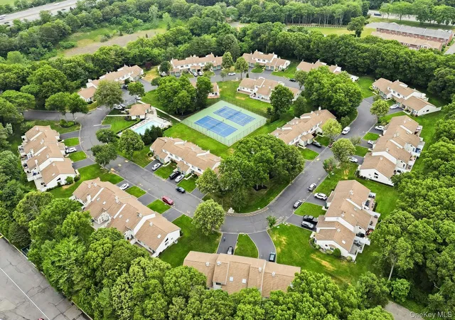 38th image of 71 Timber Ridge Dr #71, Holtsville, NY 11742 | MLS# 1013306
