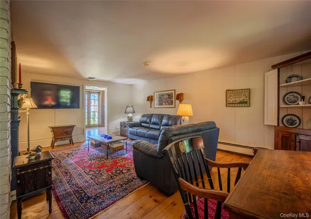 Photo 4 of Single family home for sale at 190 Dunthorne Dr, Bloomingburg, NY 12721 | MLS# 1013311 | Listing updated on 2026-09-27