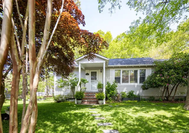 1st image of 16 Bowditch Rd, Shelter Island, NY 11964 | MLS# 1013318