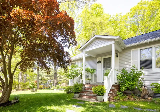 3rd image of 16 Bowditch Rd, Shelter Island, NY 11964 | MLS# 1013318