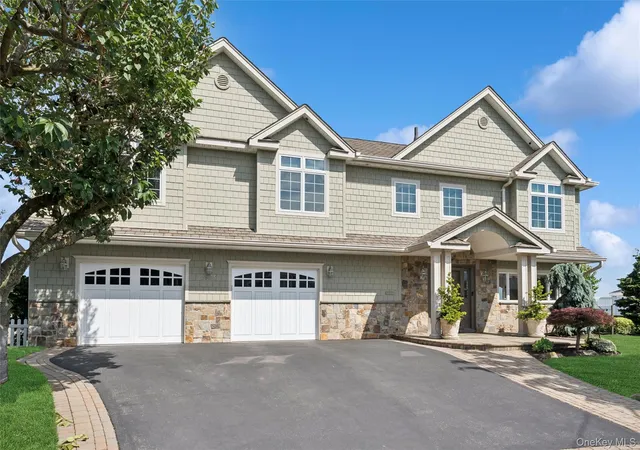 2nd image of 2935 Bay Dr, Hempstead, NY 11566 | MLS# 1013320