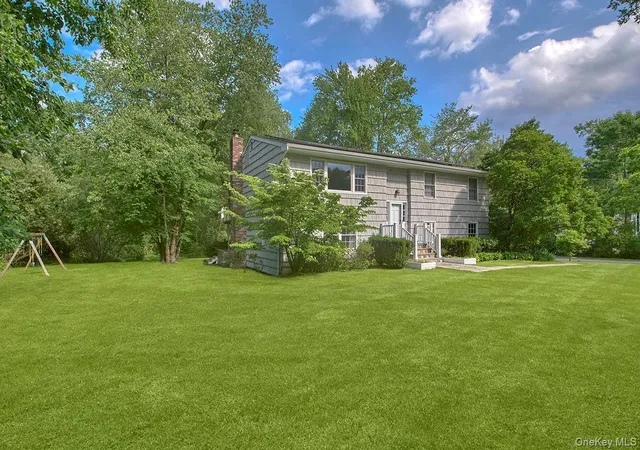 Homes for sale in New Castle, NY | 9 Oak Hill Rd, New Castle, NY 10514 | MLS# 1013321