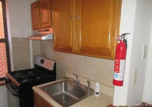 4th image of 3231 Barker Ave #2C, New York, NY 10467 | MLS# 1013322