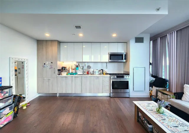 5th image of Grand One, New York, NY 11354