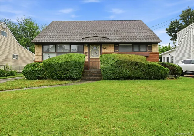 Photo 1 of Sale Pending at 50 Moeller St, Oyster Bay, NY 11801 | MLS# 1013365 | Listing updated on 2026-07-30