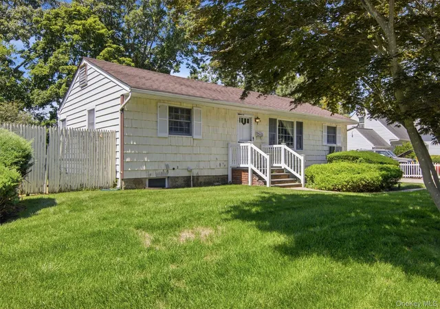 2nd image of 22 Berry Ln, Brookhaven, NY 11720 | MLS# 1013368