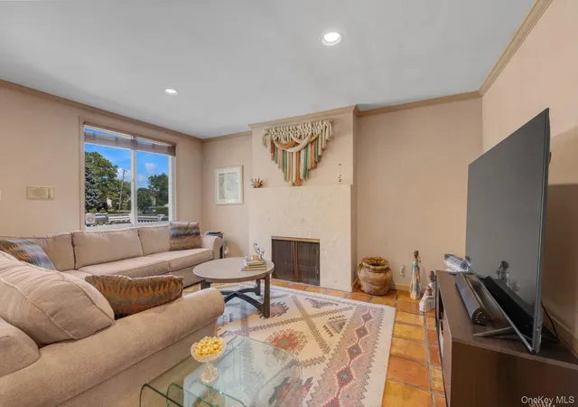 3rd image of 16 Walnut Rd, East Rockaway, NY 11518 | MLS# 1013380
